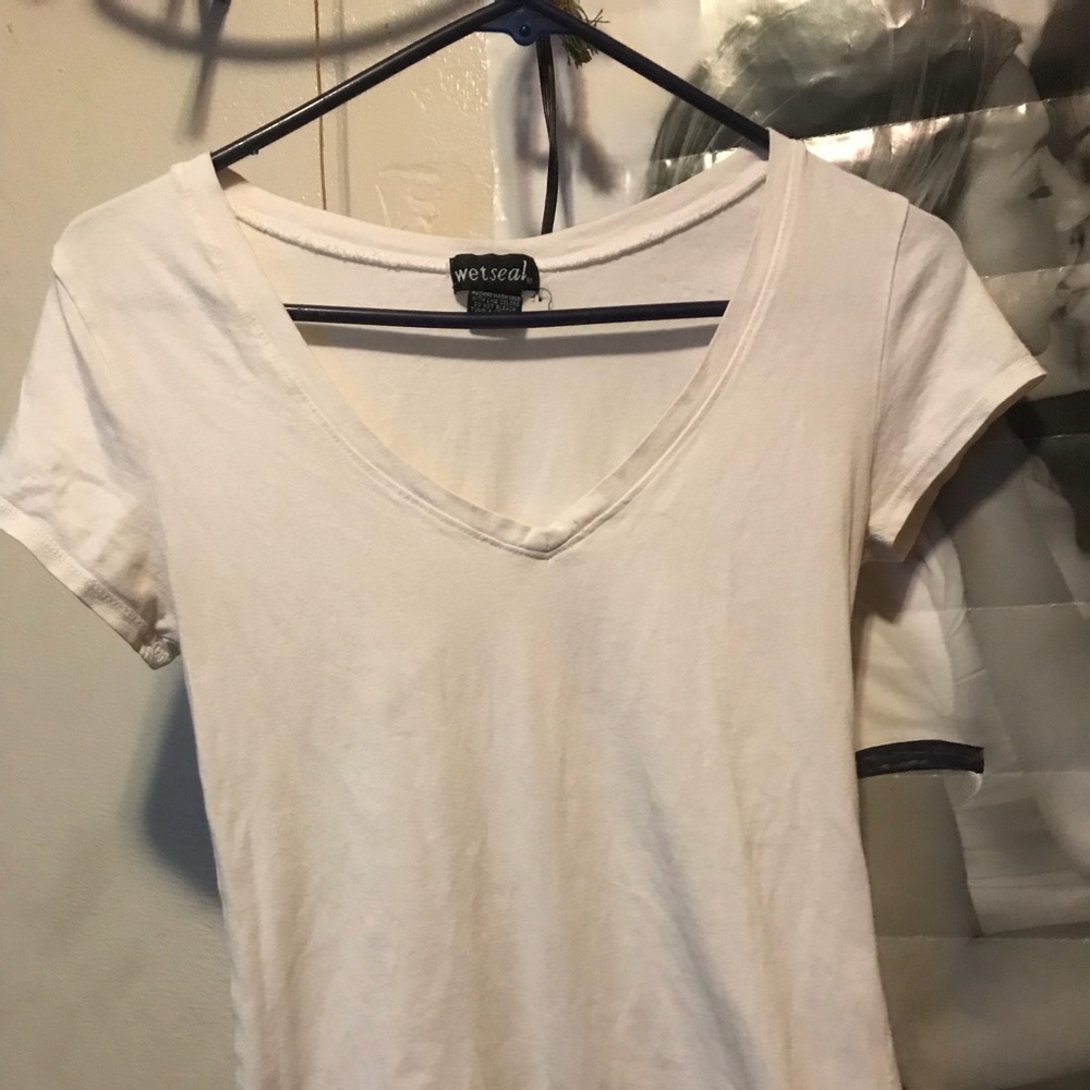 Wet seal t shirt